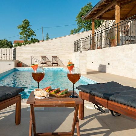 Modern Rustic Villa Kate Бенковац Экстерьер фото